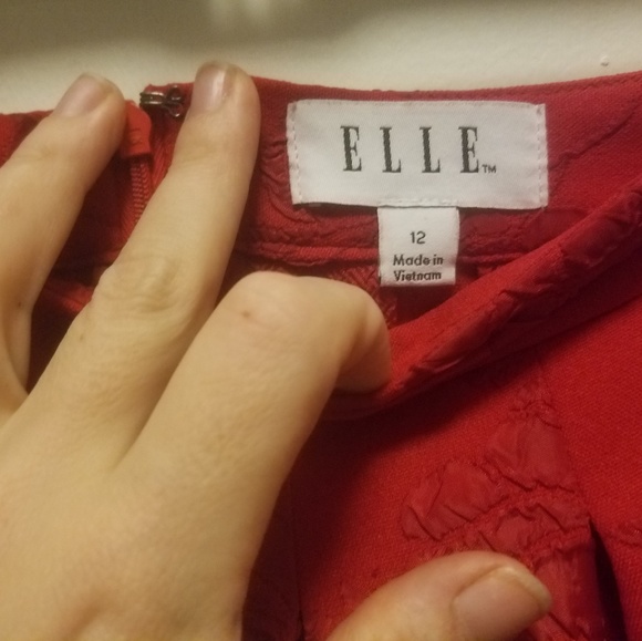 Elle red skirt - Picture 5 of 5